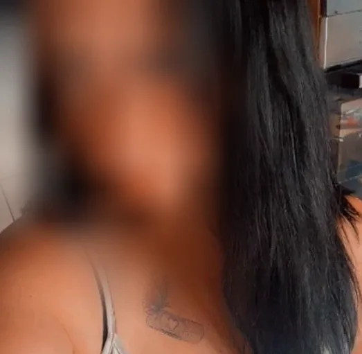 Daniela, 31