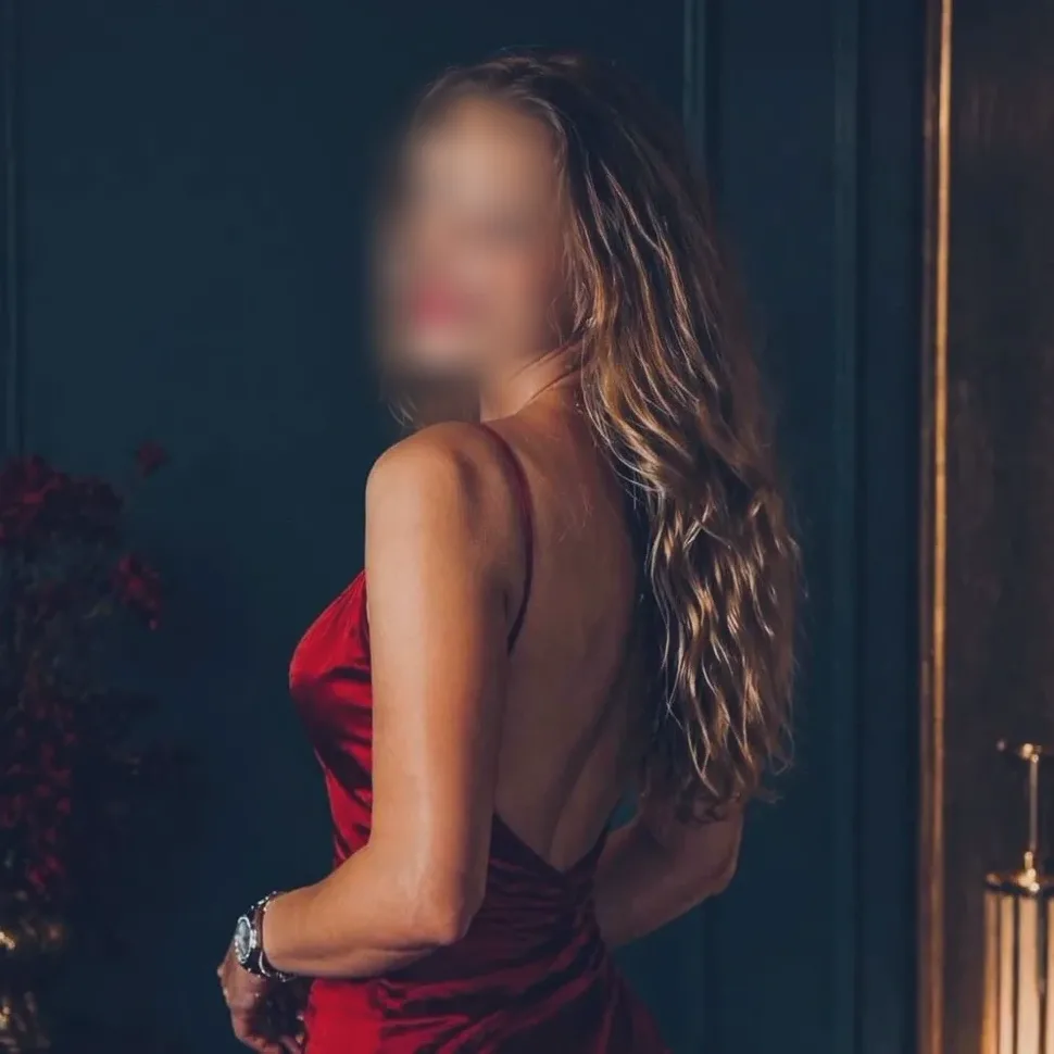 Marina, 31