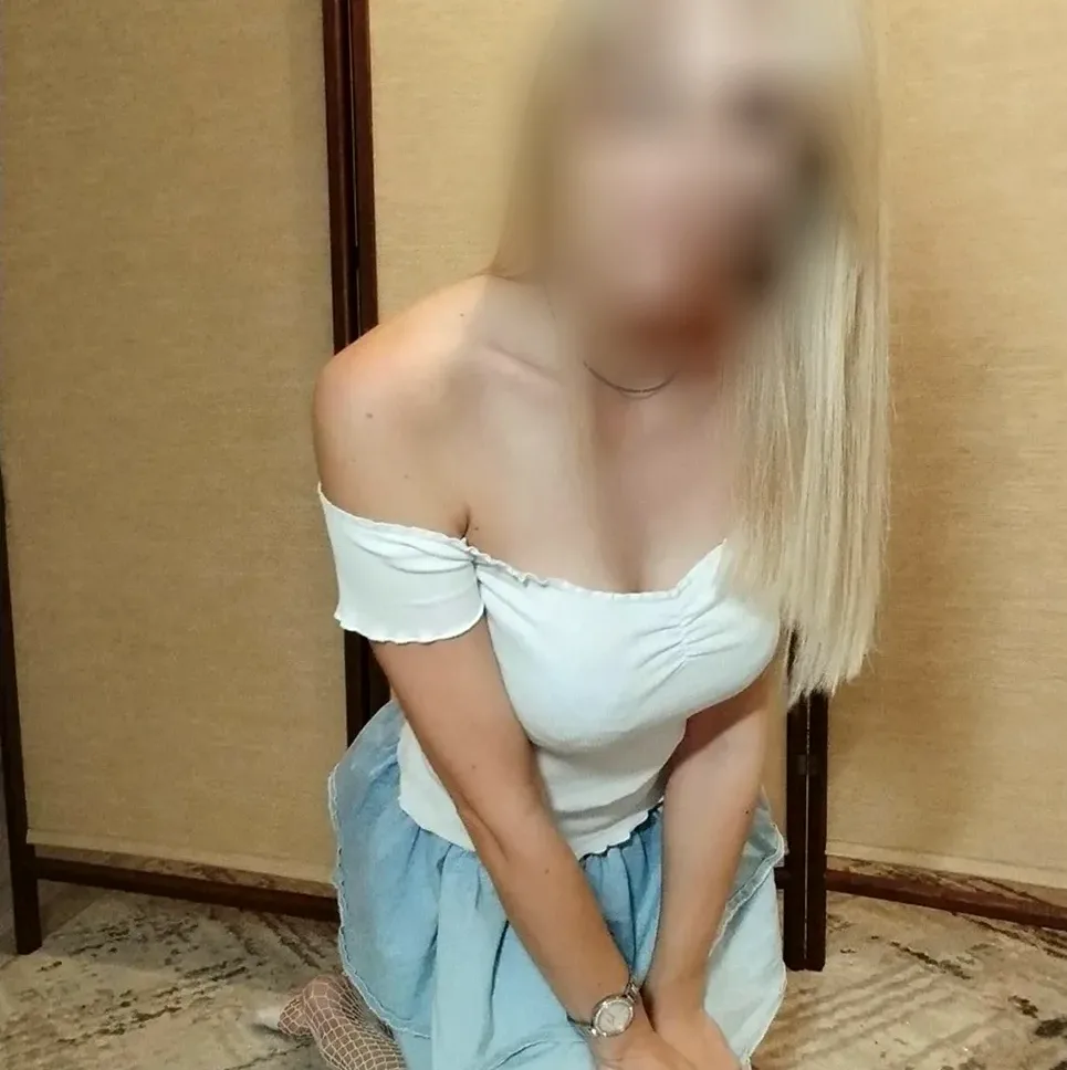 Meike, 26