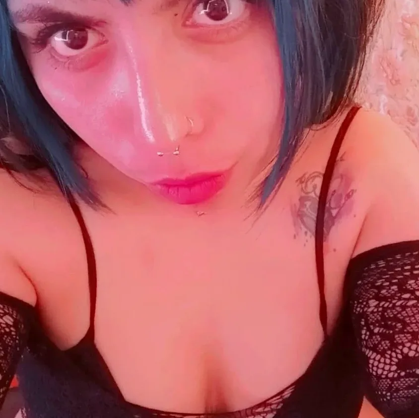 Sarah, 30